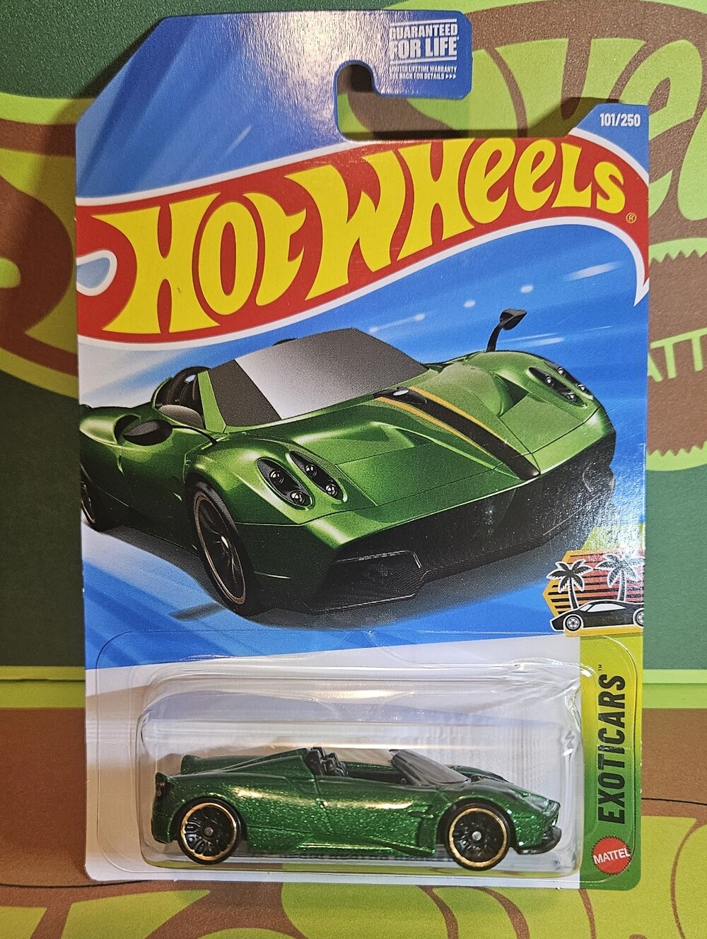 HotWheels '17 Pagani Huayra Green Exotic Convertible Car